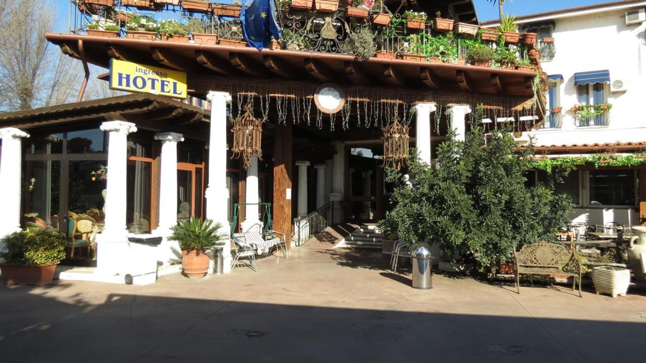 Hotel Chopin Fiumicino Exterior foto